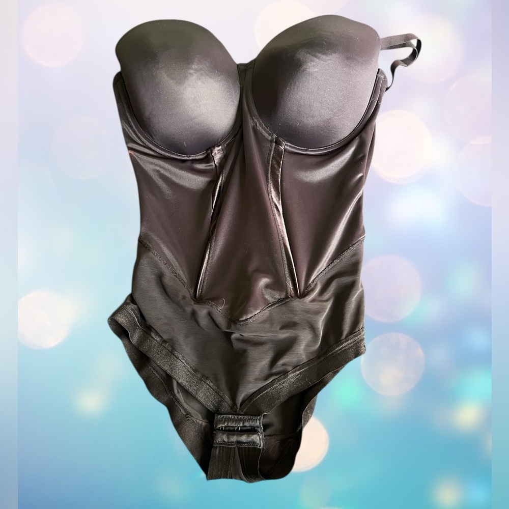 Maidenform Black Convertible Strap Shaping Bodysuit